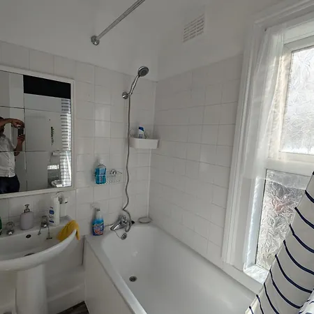 Jacob Lodge Саттон Экстерьер фото